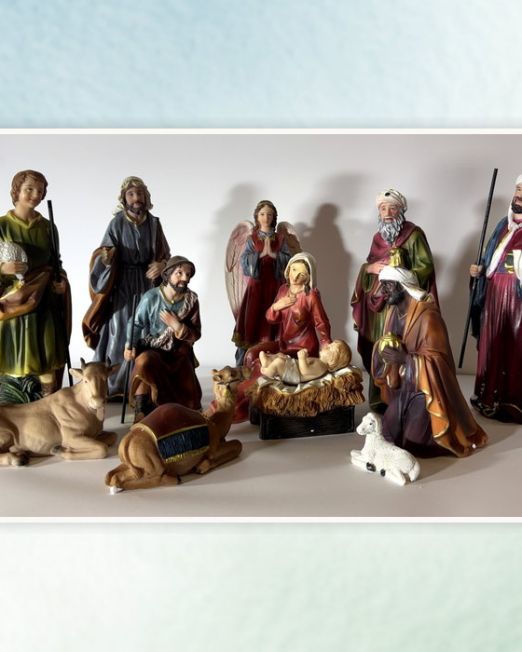 Nativity Set with Shepherds and Wise Men: RA-12